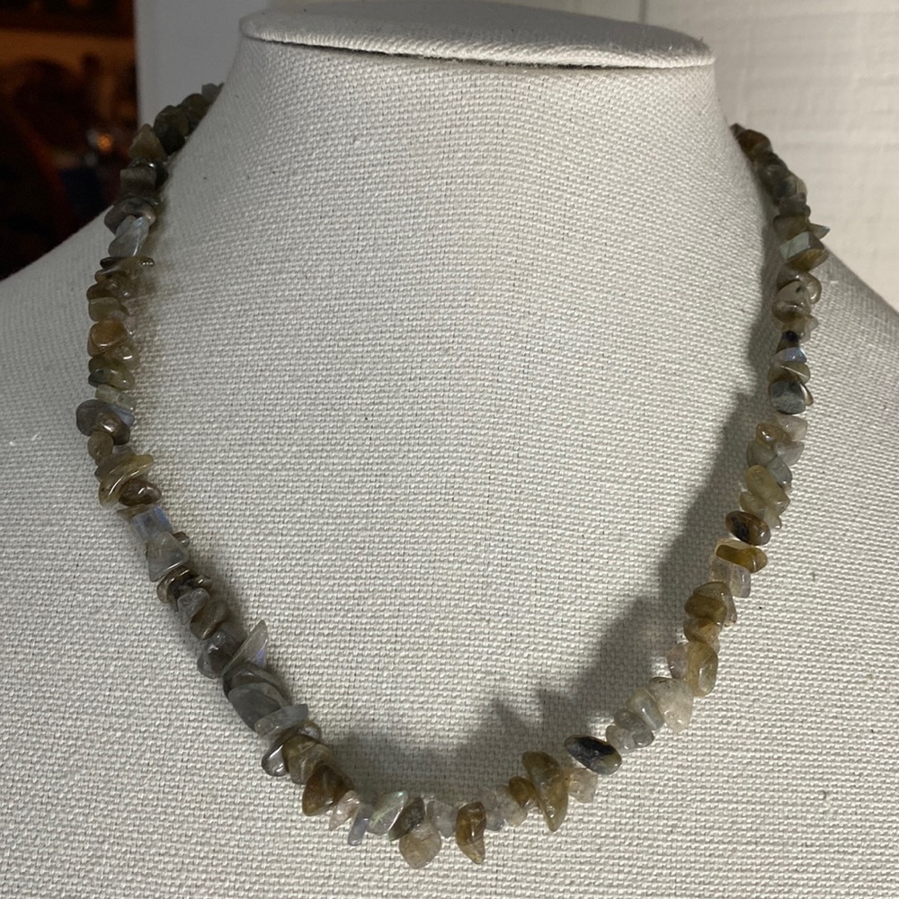 Interesting rock chip necklace magnet clasp
